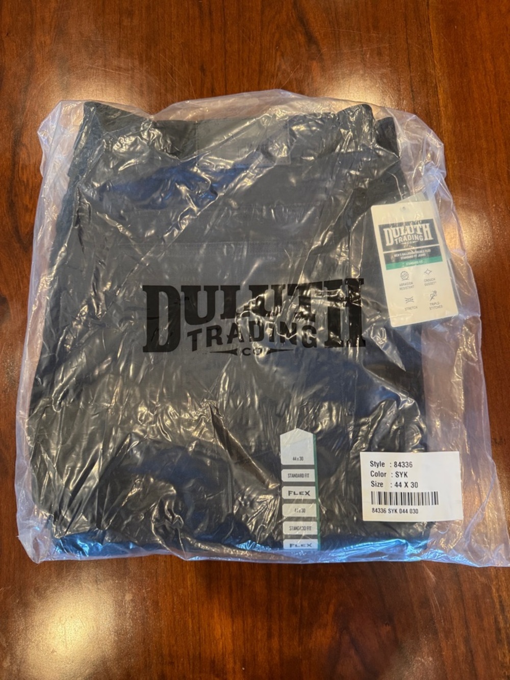 NWT Men’s Duluth Trading Co Black Short-Sleeve Tee - Packaged - Picture 3 of 6